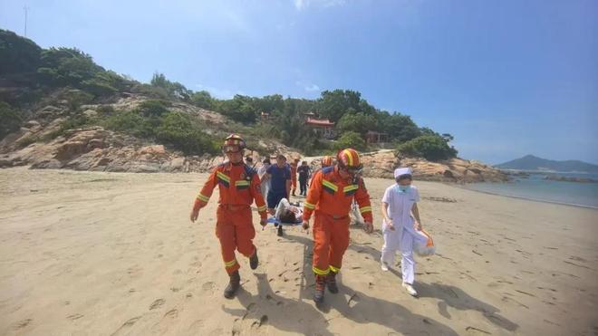 拍照再美也不能用生命对焦警惕拍照“雷区”!打卡(图7) 拍照再美也不能用生命对焦警惕拍照“雷区”!打卡(图7)